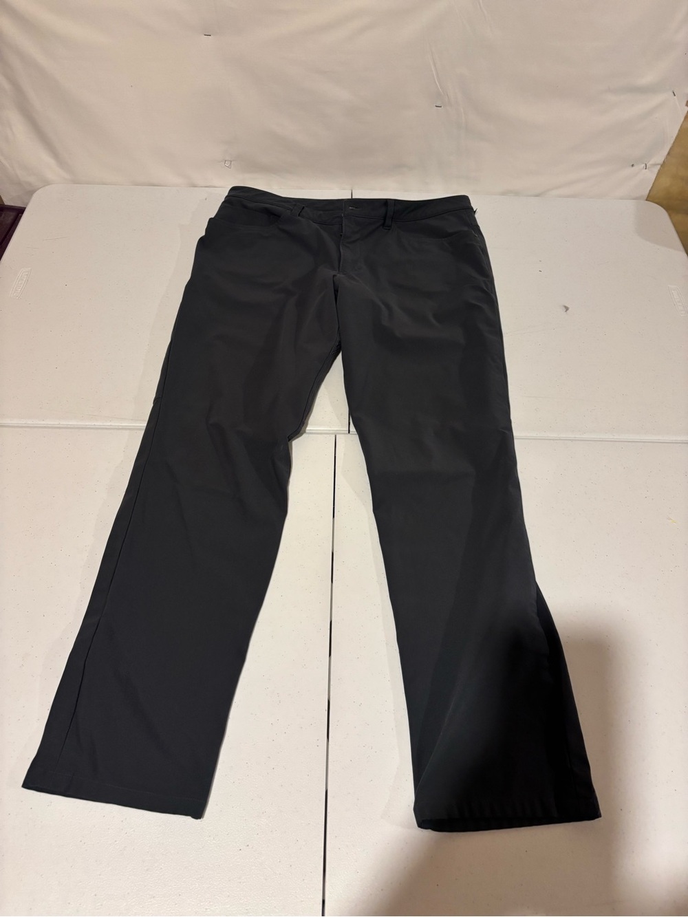 Lululemon ABC Men’s Size 36x30 Gray Flat Front Chino Casual Pants